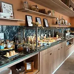 Novotel Normandie Hotel 4*