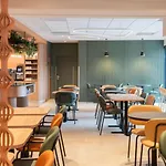 Novotel Normandie Hotel 4*