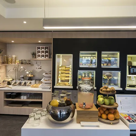 Novotel Normandie Hotel 4*