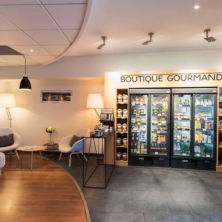 Novotel Normandie Отель