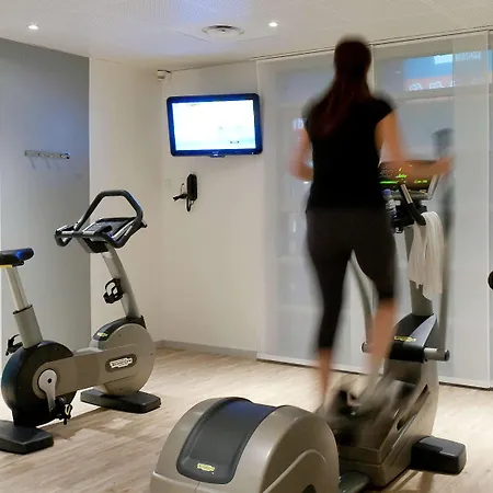 Novotel Normandie Hotel 4*