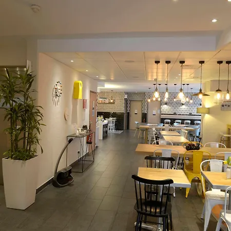 Отель Novotel Normandie 4*