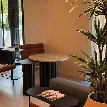 Novotel Normandie Hotel