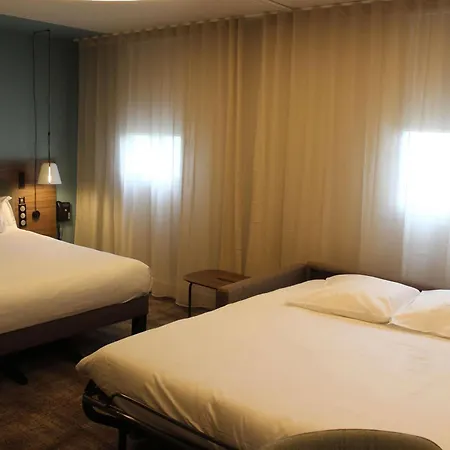 فندق Novotel Normandie 4*