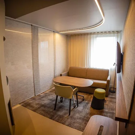 فندق Novotel Normandie 4*