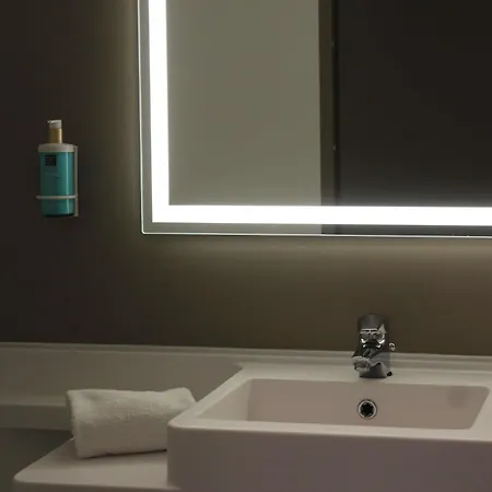 فندق Novotel Normandie روان